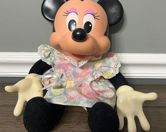 Mattel Minnie Mouse docka 1990-tals vintage Disney plyschleksak blommig klänning
