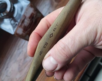 Handmade Tulip Wood Mechanical Pencil, 2mm Refillable, Minimalist Stationery Gift [6133]