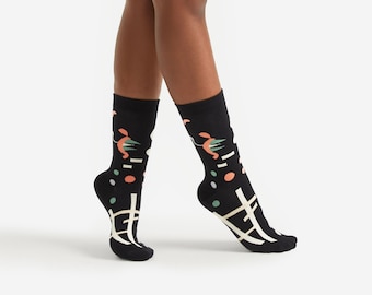 カンディンスキー アートソックス：多彩な黒の絵画、ユニセックス コットンブレンド