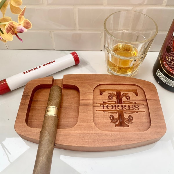 Personalized Whiskey and Cigar Ashtrays, Custom Engraved, Engraved Ashtrays & Whiskey Glasses, Men Gift  Cigar and Whiskey Pairing Tray