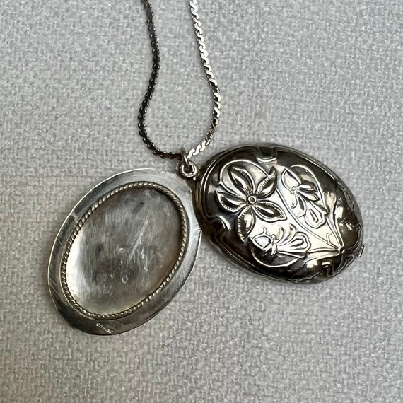 Antique Edwardian Sterling Silver Pendant Locket - image 4