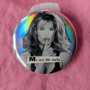 Pinback button
