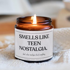Teen Nostalgie Kerze – Riecht nach Teen Nostalgie – Mixtape Memory Geschenk – 90er 2000er Throwback – Lustige Retro Kerze