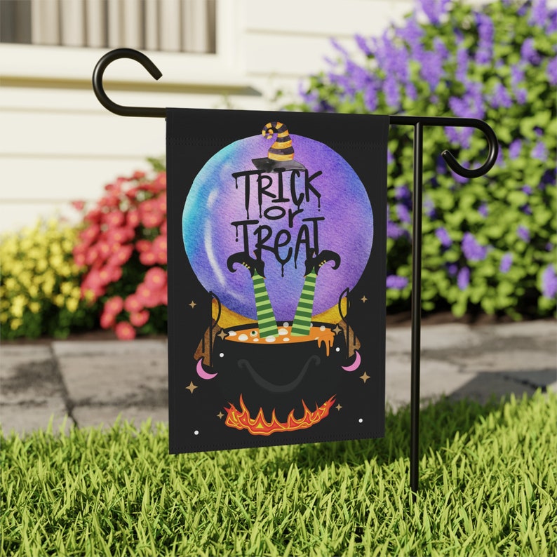 Bubbling Witch's Cauldron Trick or Treat Halloween