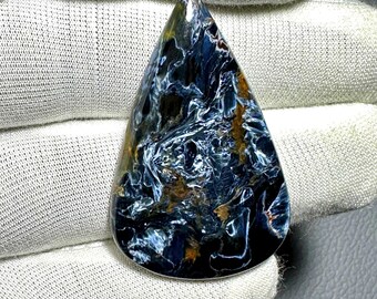 High Flash Namibische pietersietcabochon, peervorm, 43 x 27 mm, 34 kt