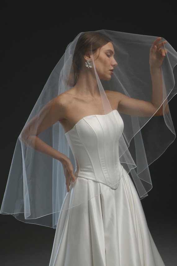2-Layer Cathedral Wedding Veil – Classic Ivory Bridal Veil with Pencil Edge, Minimalist & Modern Design