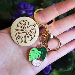 Monstera Keychain: Enamel Plant Charm with Laser Engraved Wood Disc