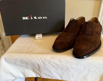 Italienische handgemachte Kaffee Wildleder Kalbsleder Schnürschuhe von Kiton of Italy. Herren Gr. 10 NEU