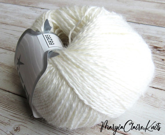 Yarn, Acrylic Yarn, Lightweight & Soft Yarn, Knitting Yarn