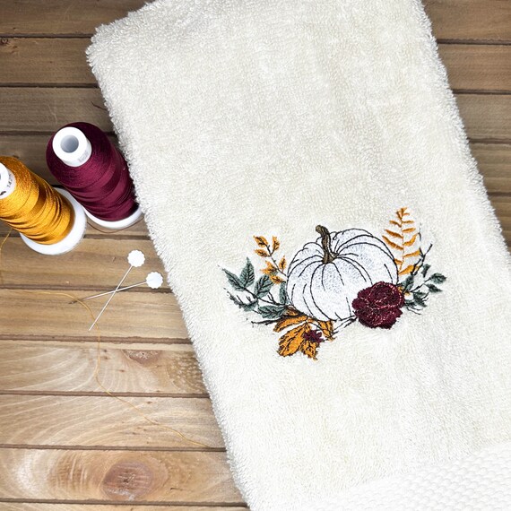 Fall Hand Towels for Bathroom, Thanksgiving Towel, Large Hand Towels for  Bathroom Floral, Housewarming Gift New Home, Fall Decor for Home 