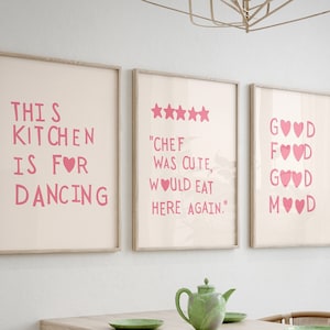 Rosa Küche Drucke Kochen Poster Herz Typografie Wand Kunst Süß Essen Zitat Drucke Trendige Küche Dekor Digital Download Set von 3 Drucken