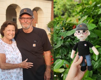Muñeca de crochet personalizada, muñeca parecida, muñeca personalizada, muñeca retrato, muñeca Mini Me, muñeca de peluche personalizada, muñeca humana Mini, muñeca Amigurumi