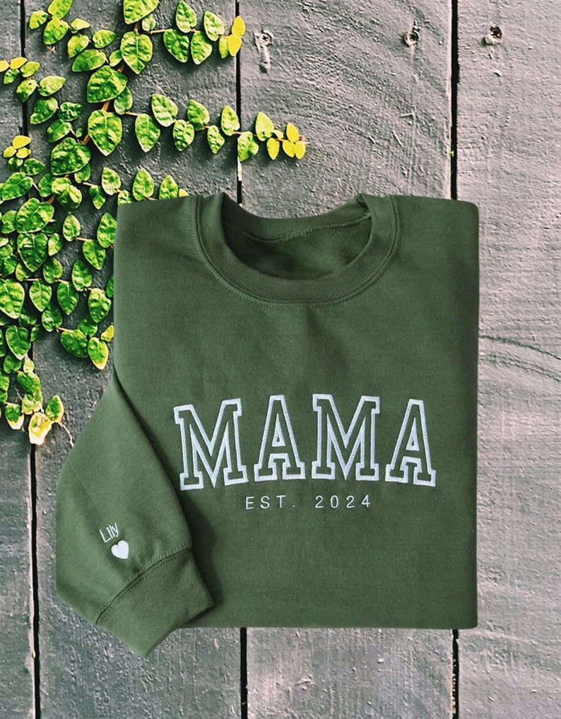 Custom Embroidered Mama Sweatshirt, Personalized Mom Hoodie With Names, New Mama Outfit, Pregnancy Announcement Clothing, Mothers Day Gifts
