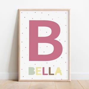 Impresión artística con nombre de niña / Impresión personalizada con nombre inicial / Nombre personalizado para habitación de bebé / Impresión con inicial para habitación de bebé