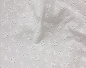 Tela de encaje de algodón blanco roto cortada a medida, tela de flores con ojales de algodón, tela para vestidos de niña, superposición o costura de prendas de 51" de ancho