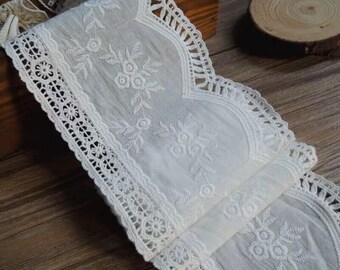Scalloped Lace in Cream, Embroidery Gauze Lace Trim, 10.6cm wide lace one yard