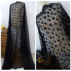 1.5m wide high quality white black eyelash mesh yarn strawberry lace fabric for Wedding Gown, Bridal Robe, Prom Dress, Christening Dress,