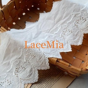Off White Floral Cotton Eyelet Embroidered Lace Trim for SkirtsTrimmed Bow Scallop Lace Yard