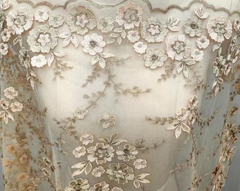 Preciosa tela de encaje con cuentas para boda, tela de encaje con lentejuelas y perlas para vestido de novia, tela de encaje de tul floral para vestido de novia