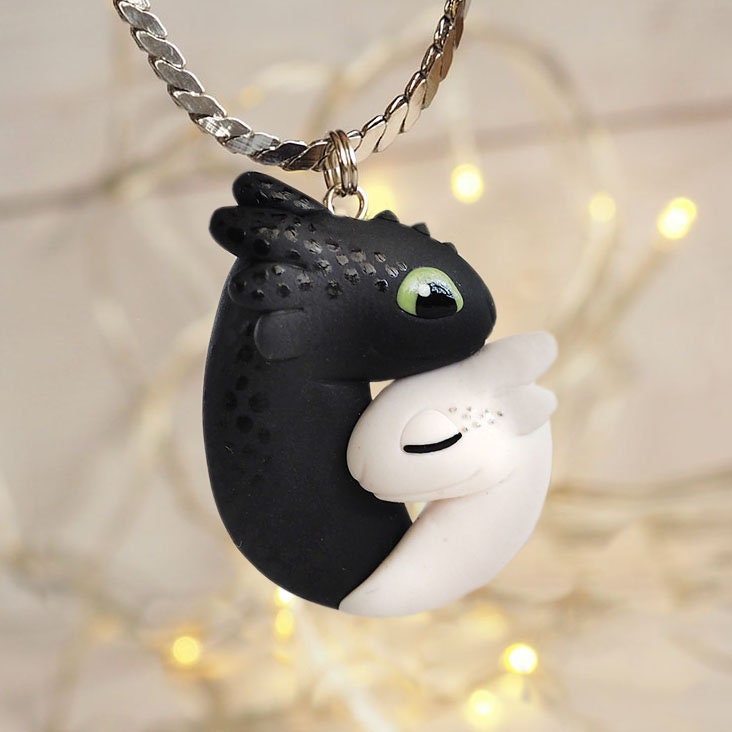 Toothless necklaces best sale