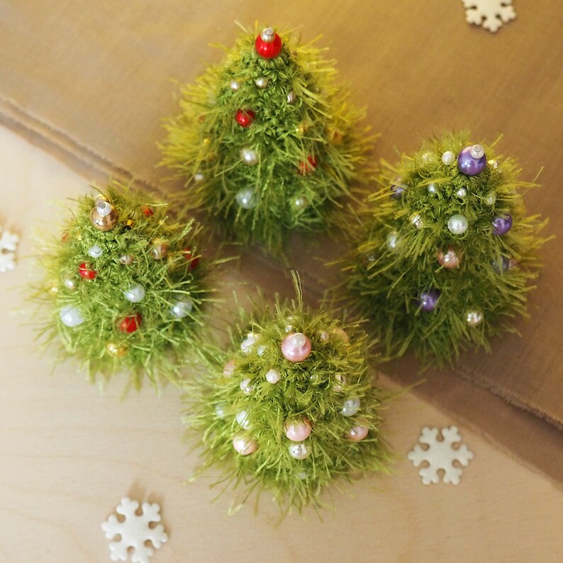 Mini Christmas Tree / Miniature Dollhouse Christmas / Etsy UK