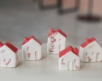 5pcs Handmade Ceramic Miniature House Set - Red Roof Artisan Decor, Painted Flower Mini House Collection, Unique Gift Idea