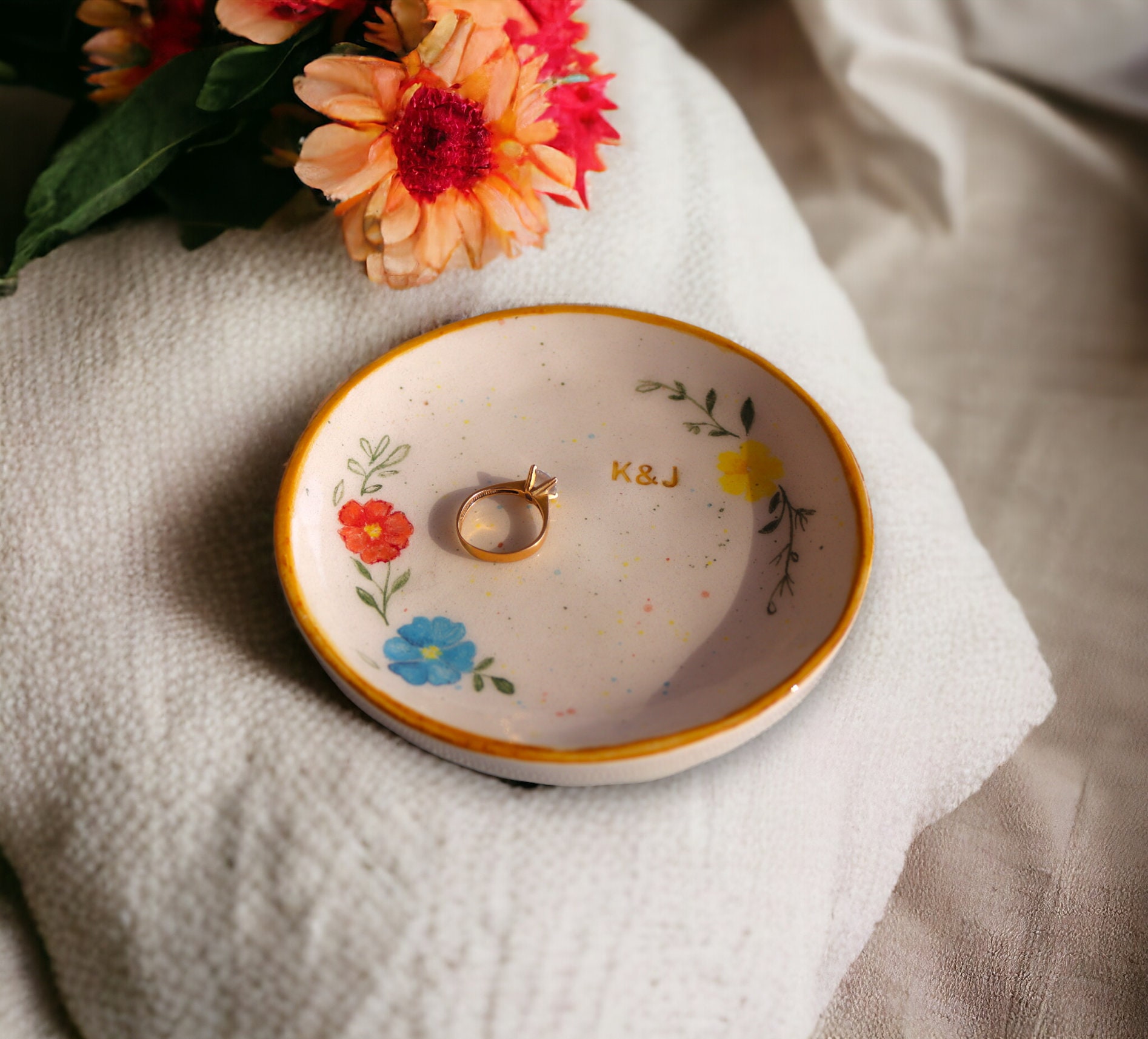 Floral Ceramic Ring Dish - Personalized Bridal Gift, Hand-Painted Flowers, Dainty Jewelry Holder, Custom Monogram Option, Ring Bowl 4.72"