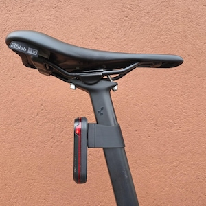 Supporto Mlab Per Garmin Varia EDGE – Cinturino Regolabile Per Bikepacking – Montaggio Orizzontale E Verticale