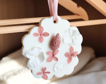 Diffusore profumato da appendere con fiori secchi. Diffusore di fragranze fatto a mano per armadi e cabine armadio.