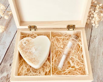 Personalized secret message bottle. Godmother request. Pregnancy announcement. Wedding witness request, bridesmaid request. Baby announcement.