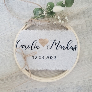 Ringkissen Hochzeit Boho Holz Stickrahmen mit Name/Trockenblumen Familiengeschenk Wanddeko personalisiert Bild 5