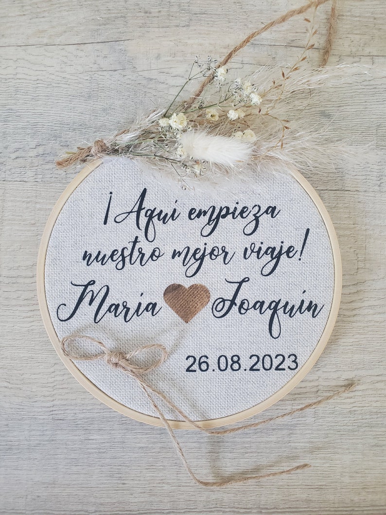 Ringkissen Hochzeit Boho Holz Stickrahmen mit Name/Trockenblumen Familiengeschenk Wanddeko personalisiert Bild 8