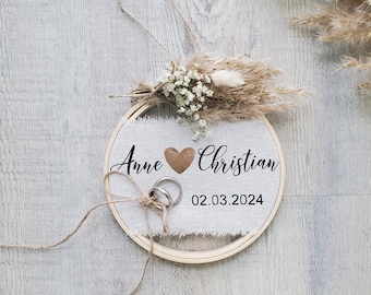 Ringkissen Hochzeit | Boho | Holz | Stickrahmen mit Name/Trockenblumen | Familiengeschenk | Wanddeko | personalisiert