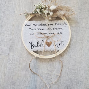 Ringkissen Hochzeit Boho Holz Stickrahmen mit Name/Trockenblumen Familiengeschenk Wanddeko personalisiert Bild 4