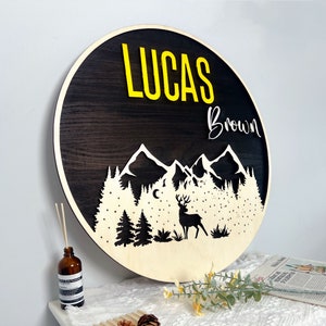 Plaque nominative 3D en bois ronde montagne pour chambre de bébé, nom rond de nom de bébé, cadeau de baby shower en bois, faire-part de naissance rond, décoration murale pour chambre de bébé
