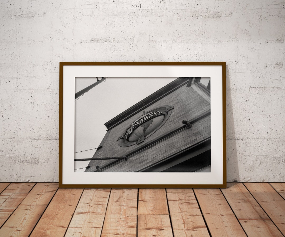 Schlitz Globe, Floyd's Bar, Chicago Photo Print Etsy