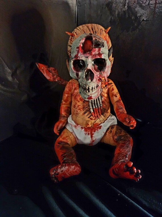 Jouets en peluche en forme de tête de mort en peluche remplie de tête de mort effrayante - Jouet en peluche avec design tête de mort - Multifonctionnel et confortable - Décoration