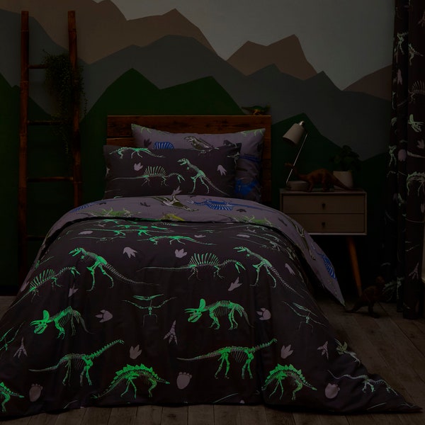 Dino Reversible Glow in the dark duvet cover and pillowcase set