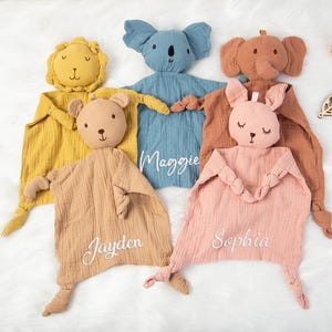 パーソナライズされた刺繍入りベビー掛け布団、パーソナライズされた赤ちゃんの名前入り掛け布団、カスタムベビーシャワーギフト、新米ママへのベビーギフト