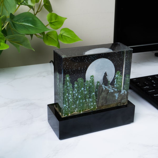 Wolf Howling At the Moon Resin Nightlight 3D acrylic 10 layer sculpture