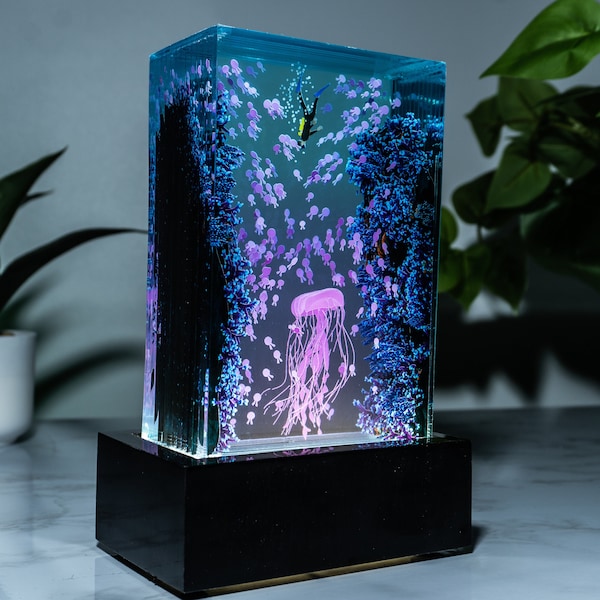 Jellyfish Swarm Resin Desk Light Underwater Epoxy Lamp Scuba Exploration Sculpture for Ocean Lovers Unique Gift Diver Cute Zen Mystical Art