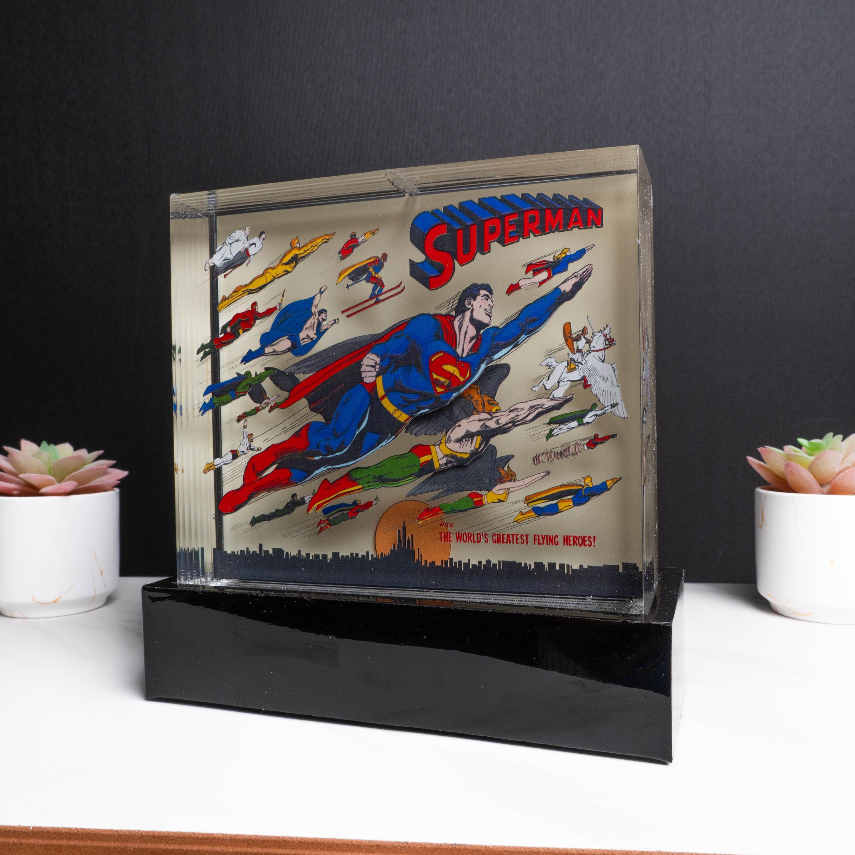 Super Comic Art Cover Resin Lamp