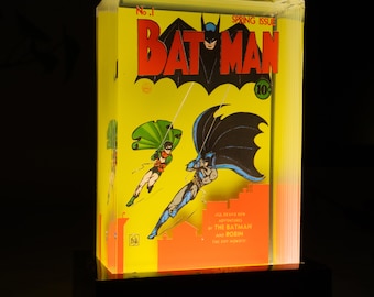 Comic book art 3D resin lamp Multilayer Bat and robin cover Epoxy Light Unique Old superhero story