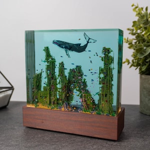Arte de resina en ruinas de ciudad submarina, escultura 3D postapocalíptica