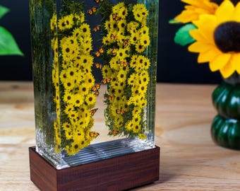 Sunflower Butterfly Resin Lamp – Monarch Night Light Art Decor for Summer