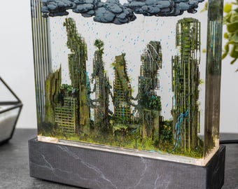 Ruined City Resin Lamp: Apocalypse Metropolis 3D Art Nightlight