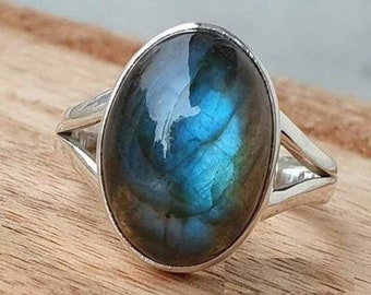 Anillo de labradorita de fuego azul, anillo de declaración, anillo hecho a mano, anillo de plata 925, labradorita natural, anillo de piedras preciosas, joyería de labradorita, regalarla