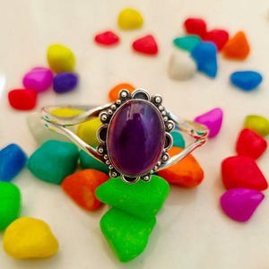 Bracciale in ametista, bracciale fatto a mano, bracciale in argento 925, bracciale da donna, ametista naturale, bracciale delicato, bracciale con pietre preziose, gioielli in ametista
