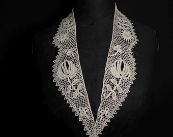 Antique Irish Crochet Lace Collar. Irish Crochet Lace Collar Made By Hand In Cotton. Antique Lace Collar.