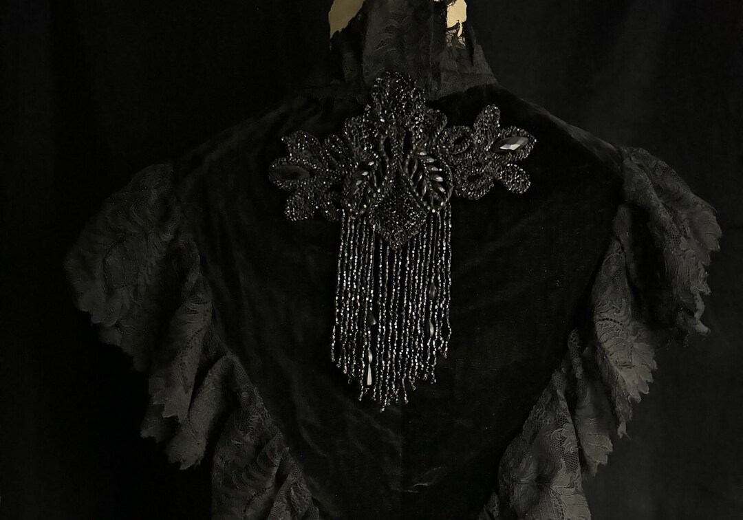 Vintage Black Victorian Velvet Top 16